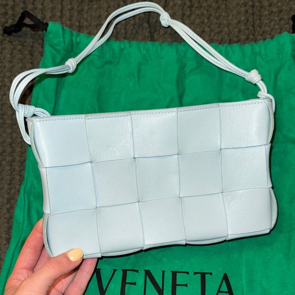 Bottega Veneta Cassette Woven Leather Shoulder Bag - Picture 2 of 7